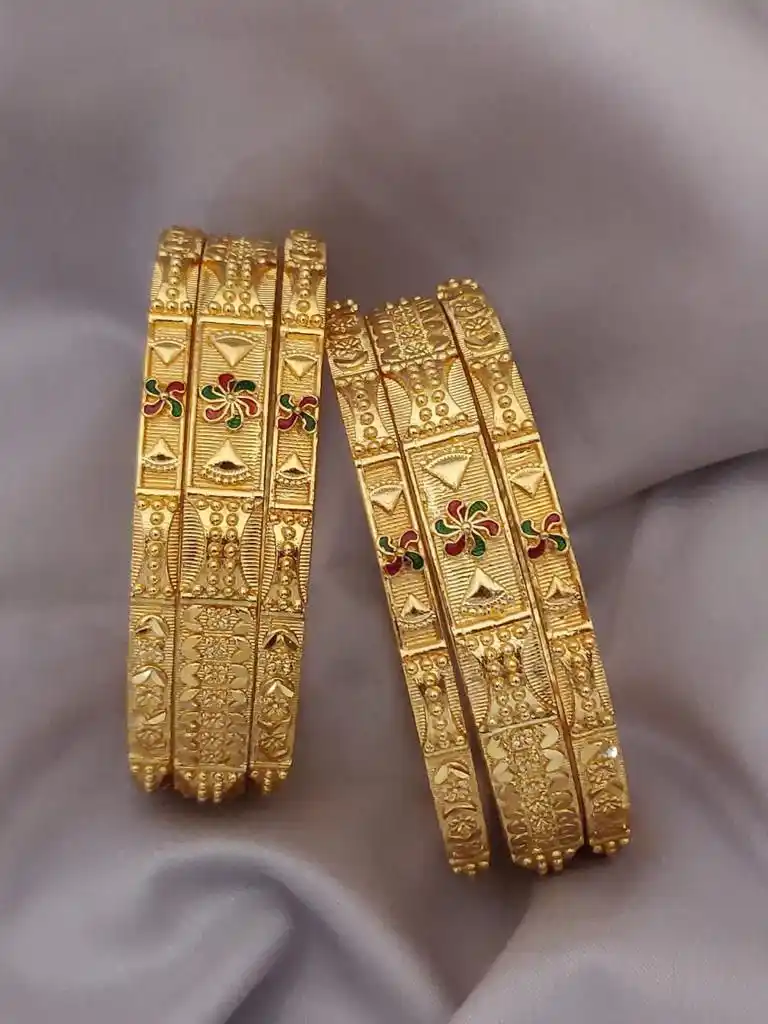 Traditional Bangles With Trendy Meenawork.png