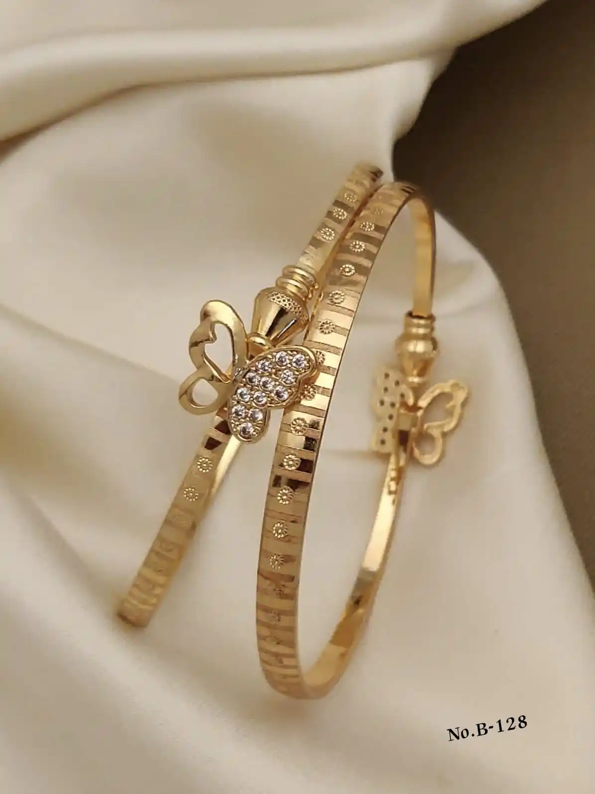 Stylish Adjustable Bracelet For Women & Girls Pack Of 2 Piece (1 Pair).png