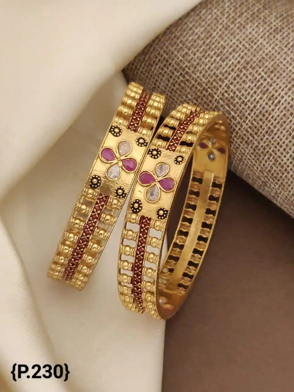 Stylish Trendy Daily Wear Bangles  For Women & Girls.png