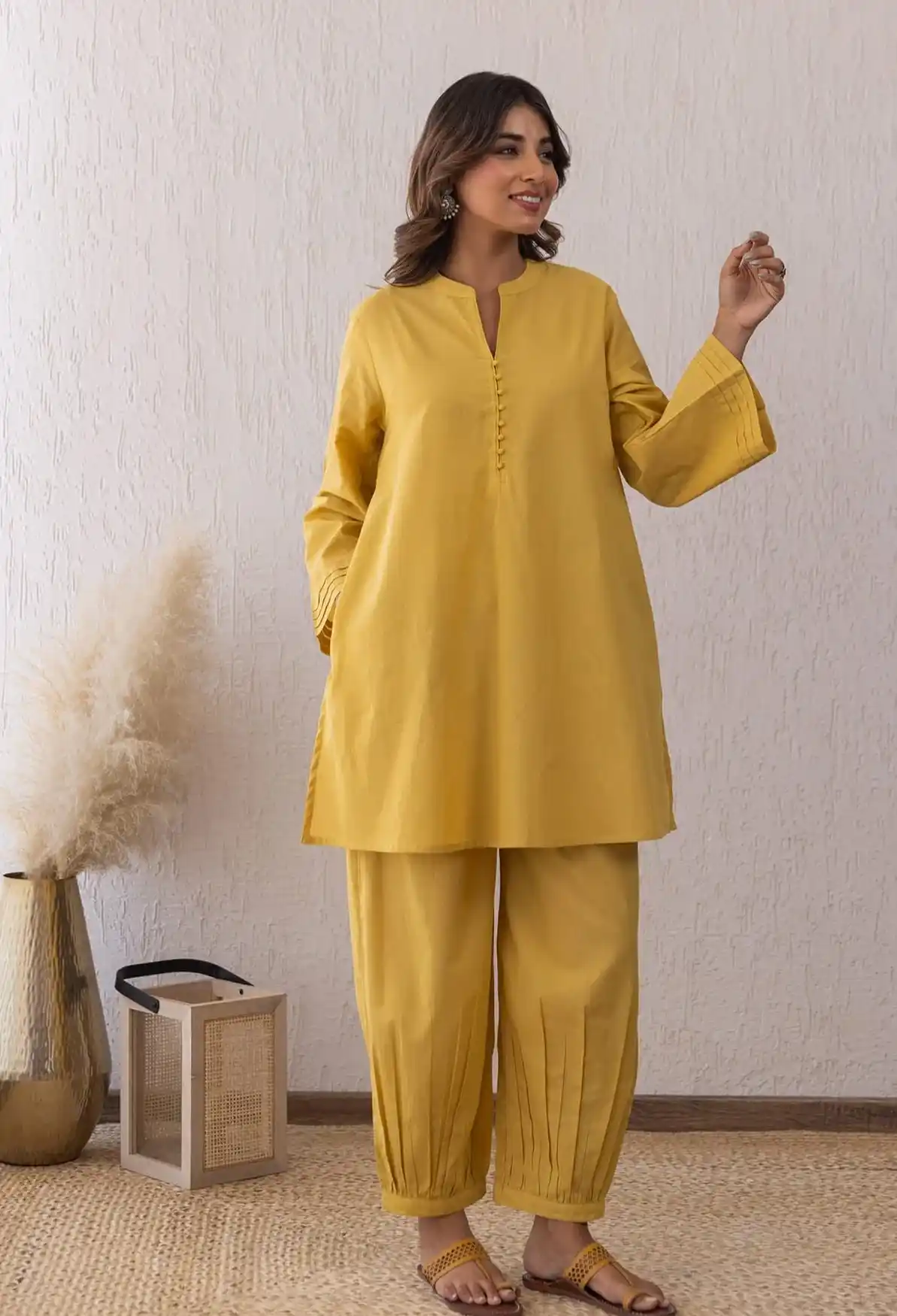 Yellow potli buttons Coord set.png